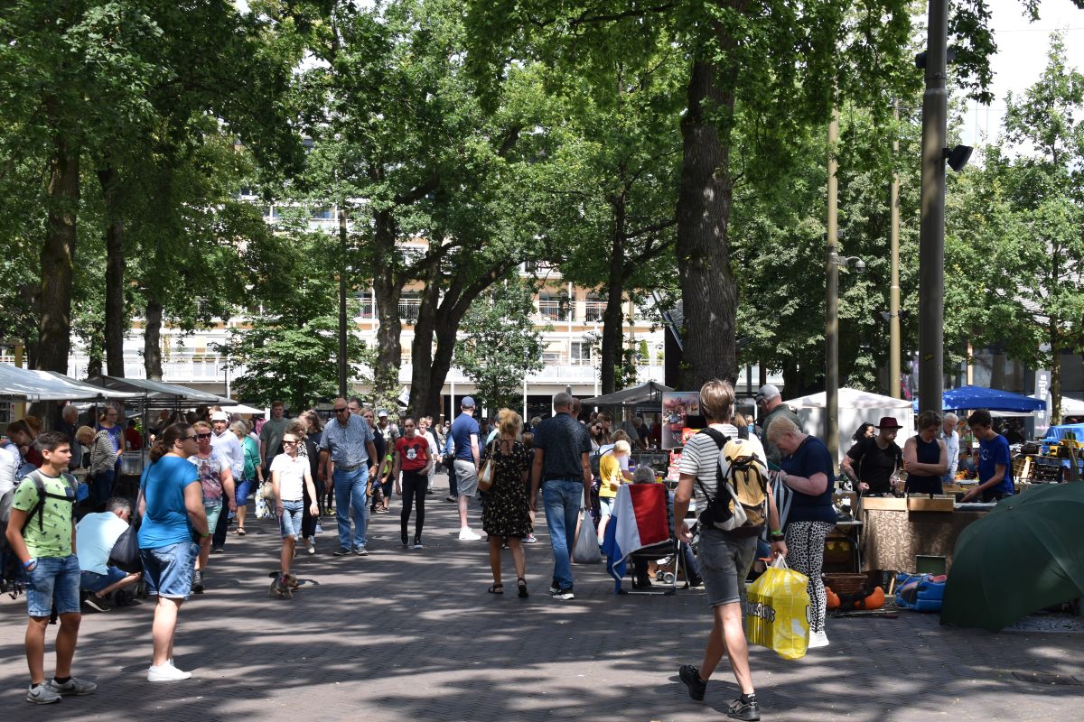 Vlindermarkt Emmen 2021, Markten